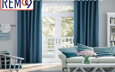 Có nên sử dụng rèm cho cửa chính